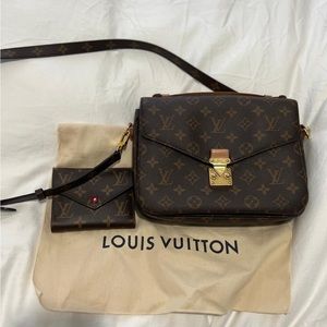 Louis Vuitton handbag and wallet bundle!